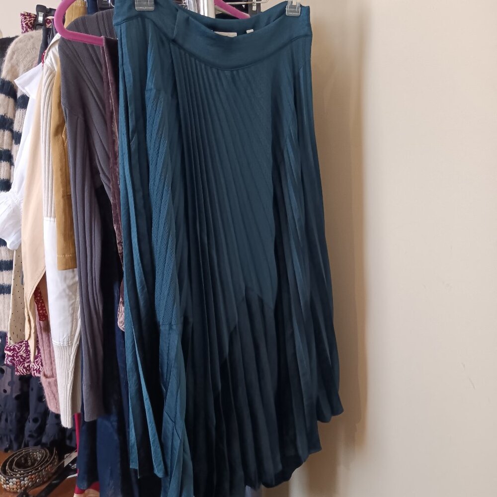 NWT Vince Women's Teal Pleated Asymmetrical Midi Skirt Size 6